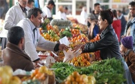 bayramda-bazar-od-tutub-yanir-