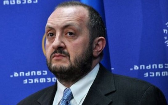 gurcustan-prezidenti-de-cebhedeki-atismadan-danisdi