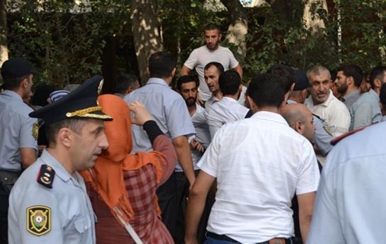 hezi-aslanovda-etiraz-aksiyasi-