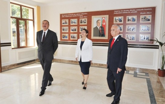 prezident-temir-olunan-liseye-bas-cekdi-