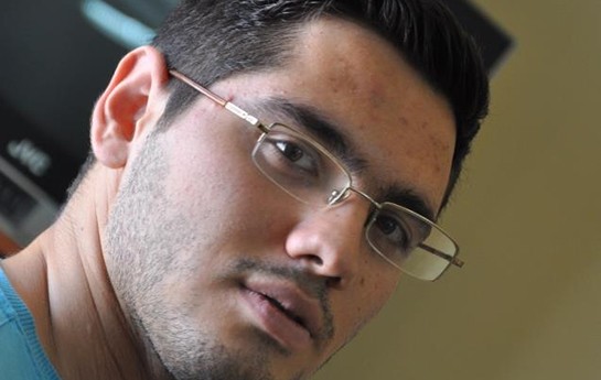 azerbaycanda-daha-bir-jurnalistin-evinde-ogurluq