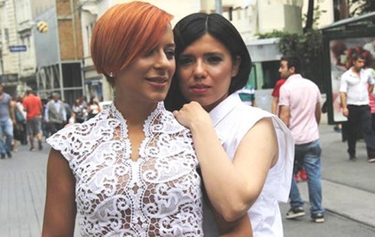 tunzale-agayevanin-duet-ortagi-intihar-etdi-