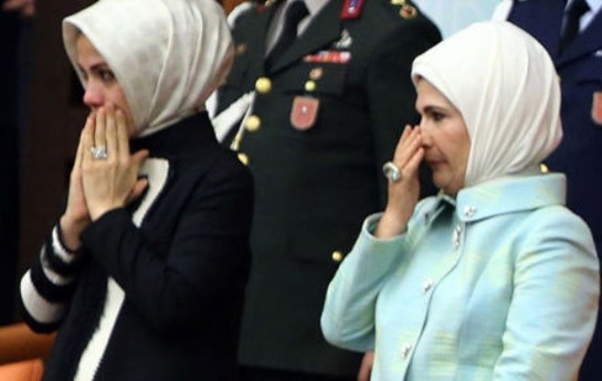 erdoganin-heyat-yoldasini-agladan-sebeb