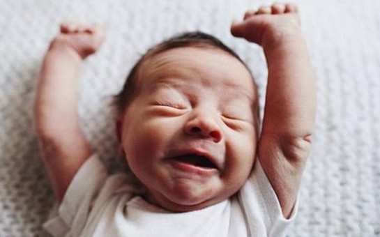 yetkinlik-yasina-catmayan-valideynlerin-huquqlari-