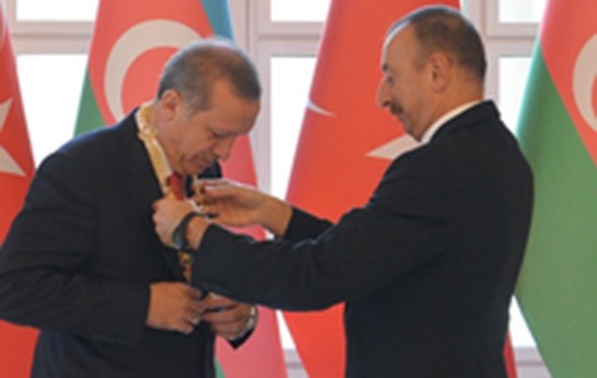 ilham-eliyev-erdogana-heyder-eliyev-ordeni-verdi-
