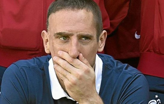 uefa-prezidenti-ulduz-futbolcunu-hedeledi