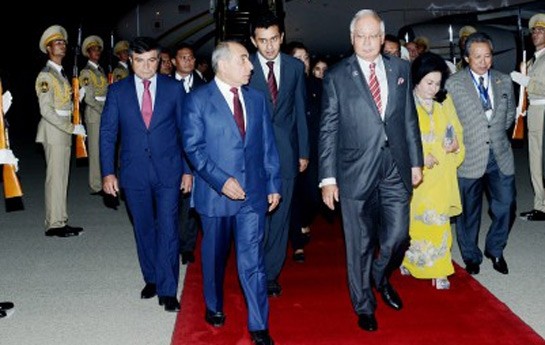 malayziyanin-bas-naziri-bakidadir
