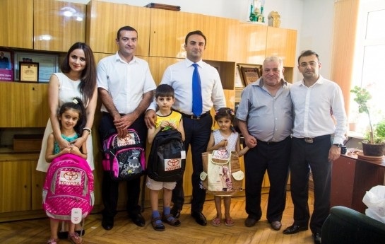 toyota-dan-mecburi-kockun-ailelerinin-usaqlarina-hediyyeler