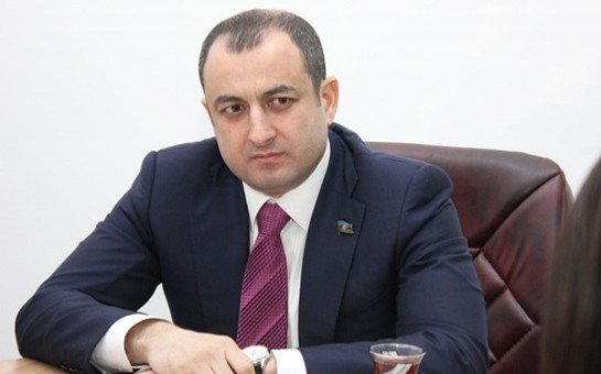 adil-eliyev-haqda-kitab-yazildi