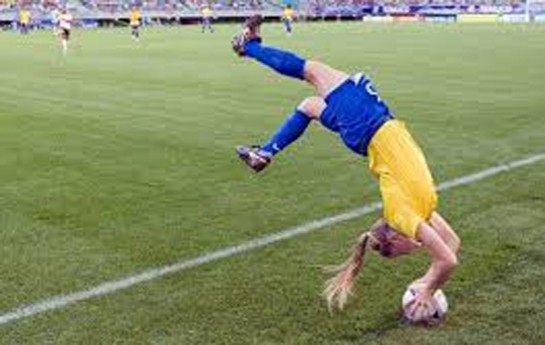 xanim-futbolcudan-inanilmaz-hereket-