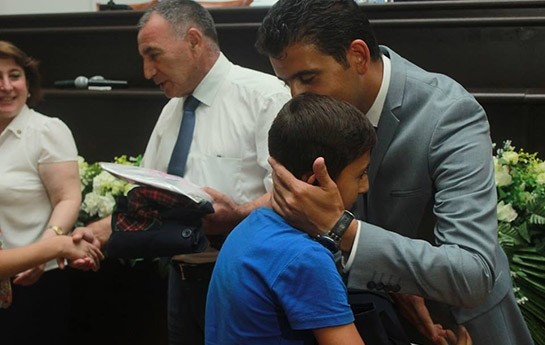 gencede-375-sagirde-mektebli-formasi-verildi