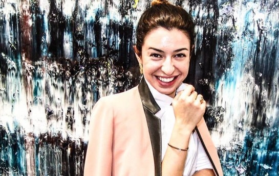 cahangir-esgerovun-qalereyaci-qizi-