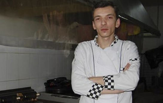 ata-qanli-golde-ogul-qiz-qalasinda-intihar-etdi-