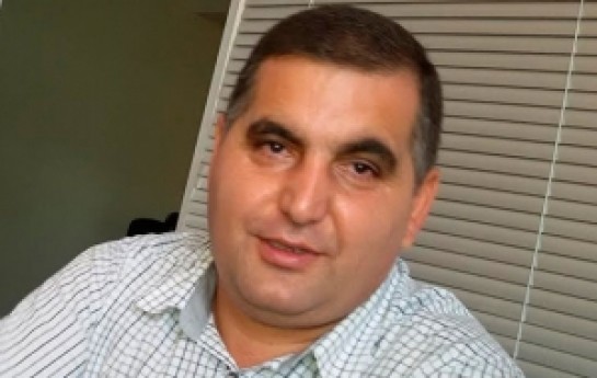 deputatlar-hovuzda-uzur-seciciler-borc-icinde