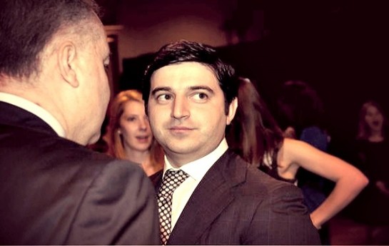 nazir-oglu-lansi-hafkanin-elinden-aldi-
