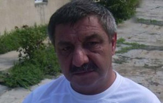 memurlar-milli-qehremanin-biznesini-elinden-alir