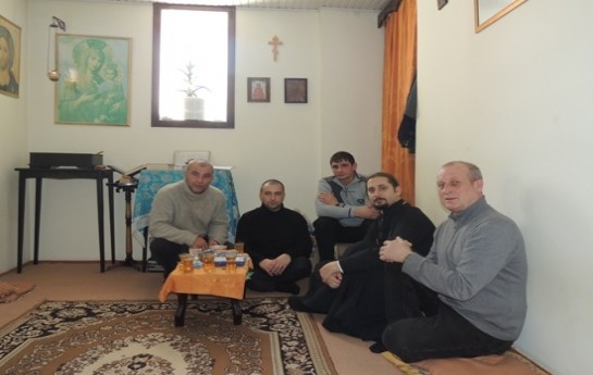 hebsxanalarimizda-milad-bayrami-
