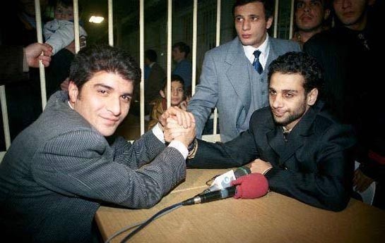 adlari-cinayetde-hallanan-meshurlar-