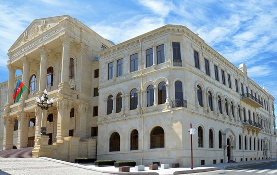 yasamal-sakini-mercde-uduzduguna-gore-intihar-edib
