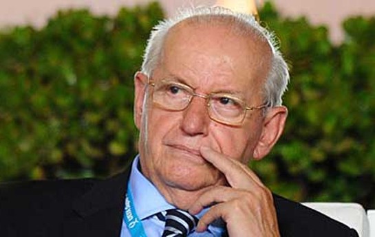 uefa-nin-birinci-vitse-prezidenti-vezifeden-gedir