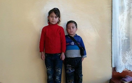 onlar-baci-qardasdir-her-ikisi-xestedir-