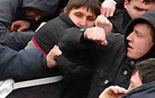 metroda-dava-dusdu-eskalator-dayandirildi-