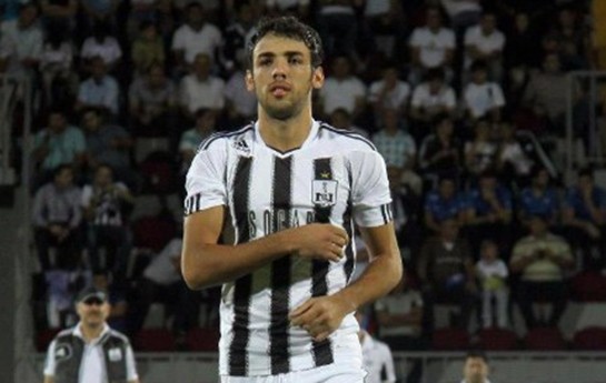 neftci-hemin-komandadir-ki-ardicil-3-il-cempion-olub
