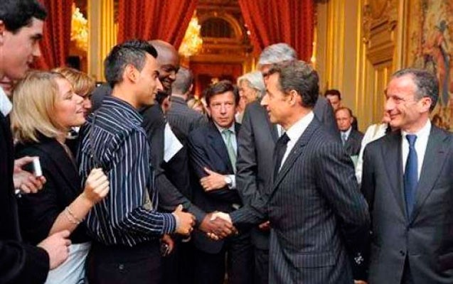 sarkozinin-terrorcu-ile-fotosu-yayildi