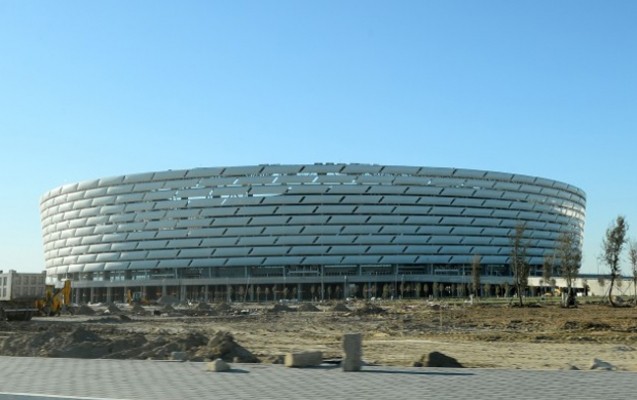 stadiondaki-islerin-95-faizi-gorulub