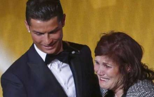 ronaldo-seykden-anasina-gore-ayrilib