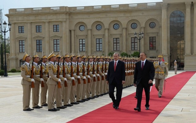 azerbaycana-gelen-prezidentler-