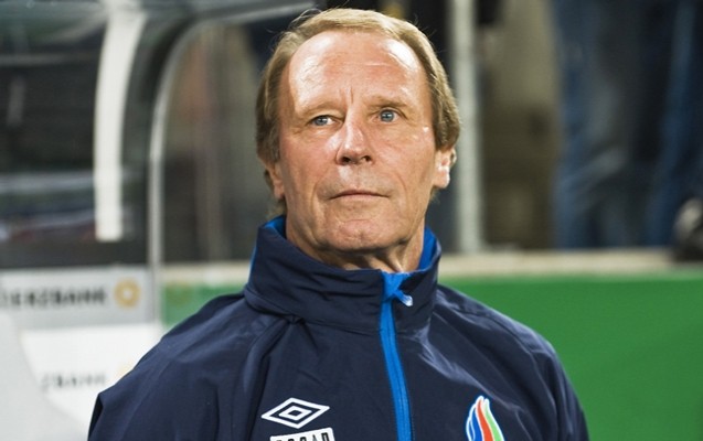 yeni-muqavileye-yaxinam-