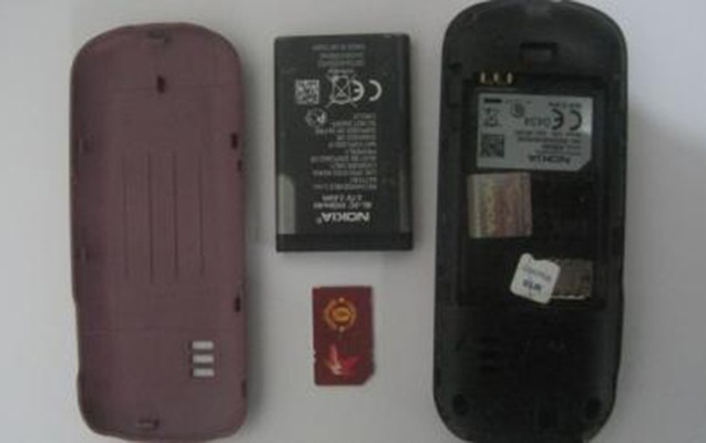ana-corabinda-ogluna-telefon-apararken-saxlanildi