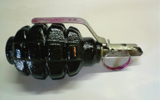 el-qumbarasi-askarlandi-