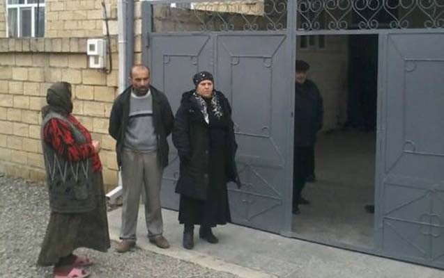olen-kisinin-evinde-ogurluq-