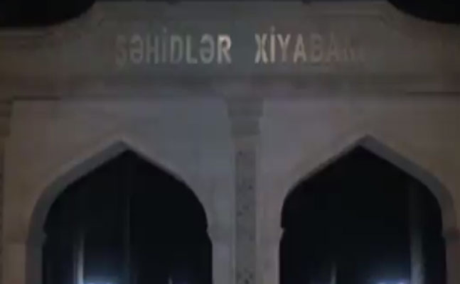 serxos-kisi-sehidler-xiyabanina-hucum-etdi-
