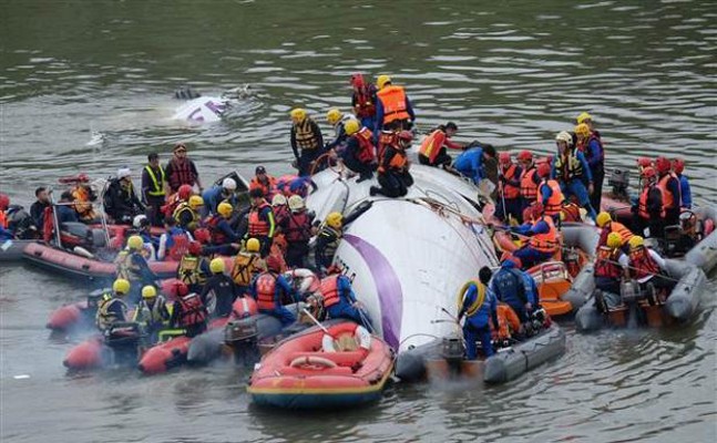 teyyare-korpuye-cirpildi-