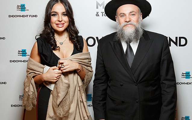 leyla-eliyeva-tenteneli-sam-yemeyinde-
