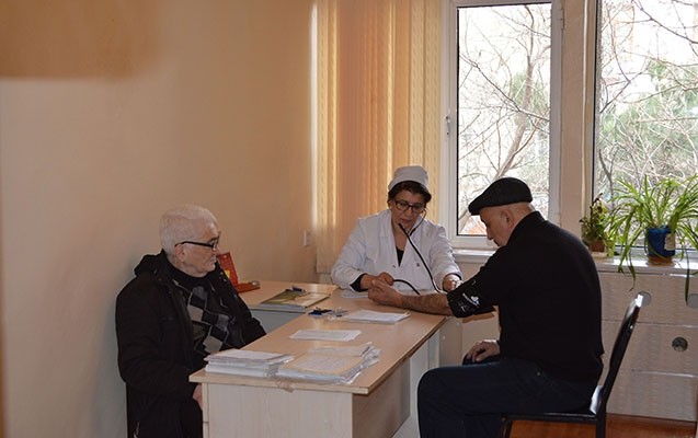 nerimanovda-ehalinin-tibbi-muayinesi-kecirilib