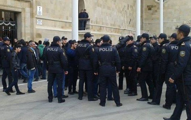 merkezi-arenada-qalmaqal-