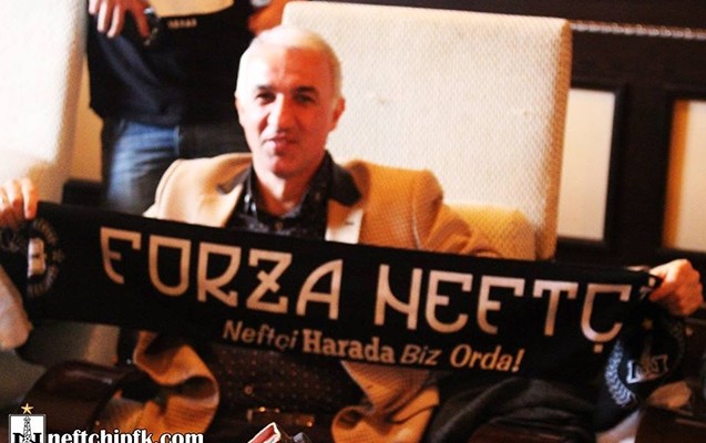 arif-esedov-onu-istefaya-cagiranlarla-gorusdu