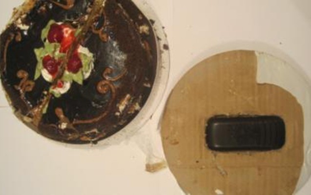 tort-qabindan-telefon-cixdi-