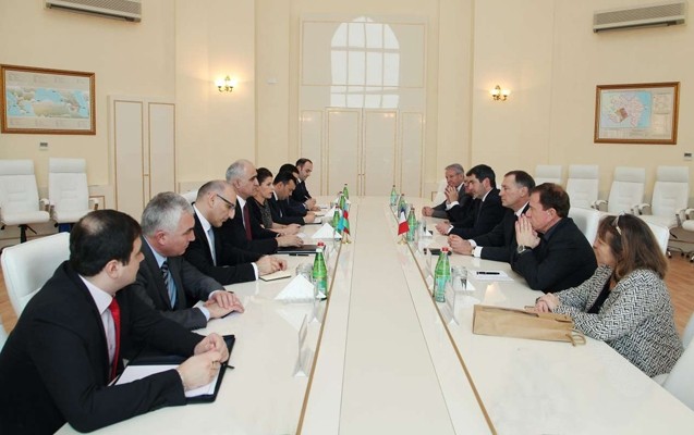 sahin-mustafayev-fransizlarla-gorusdu
