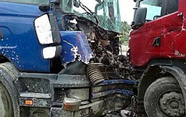 iki-shacman-toqqusdu-