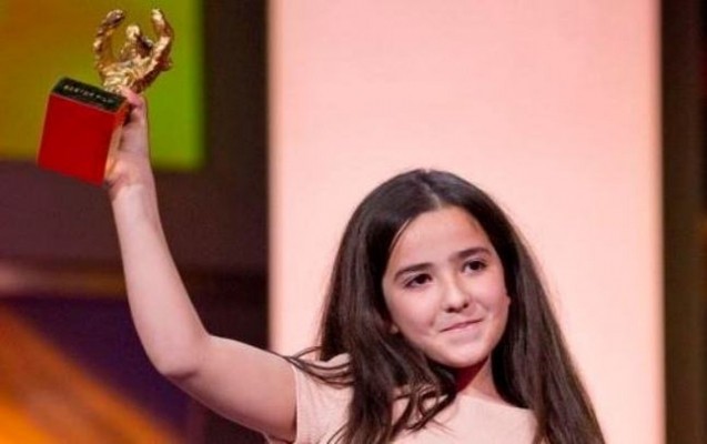 azerbaycanliya-qizil-ayi-verildi-