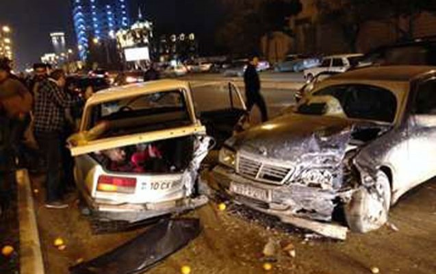yasamal-bazarinin-qarsisinda-agir-qeza-