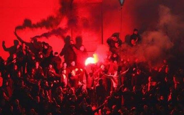 ingilis-azarkeslerden-irqci-suarlar