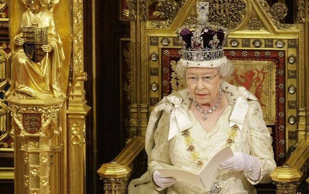 kralica-ozune-surucu-axtarir-