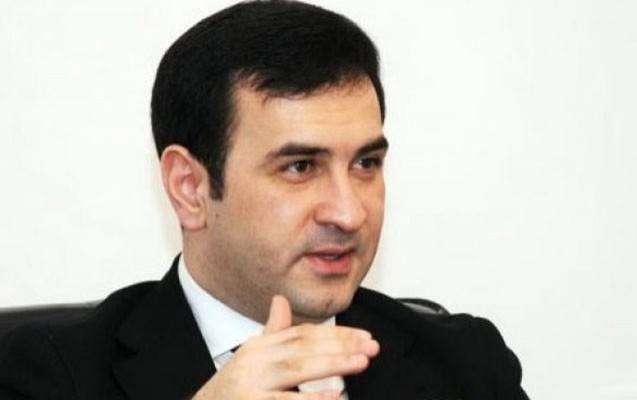 manat-turizm-sirketlerini-de-vurdu-