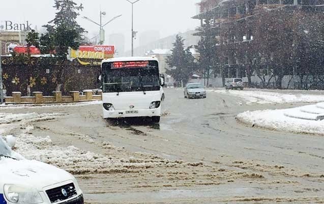 bakinin-buzlu-yollarindaki-